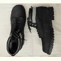 Orthopaedic shoes